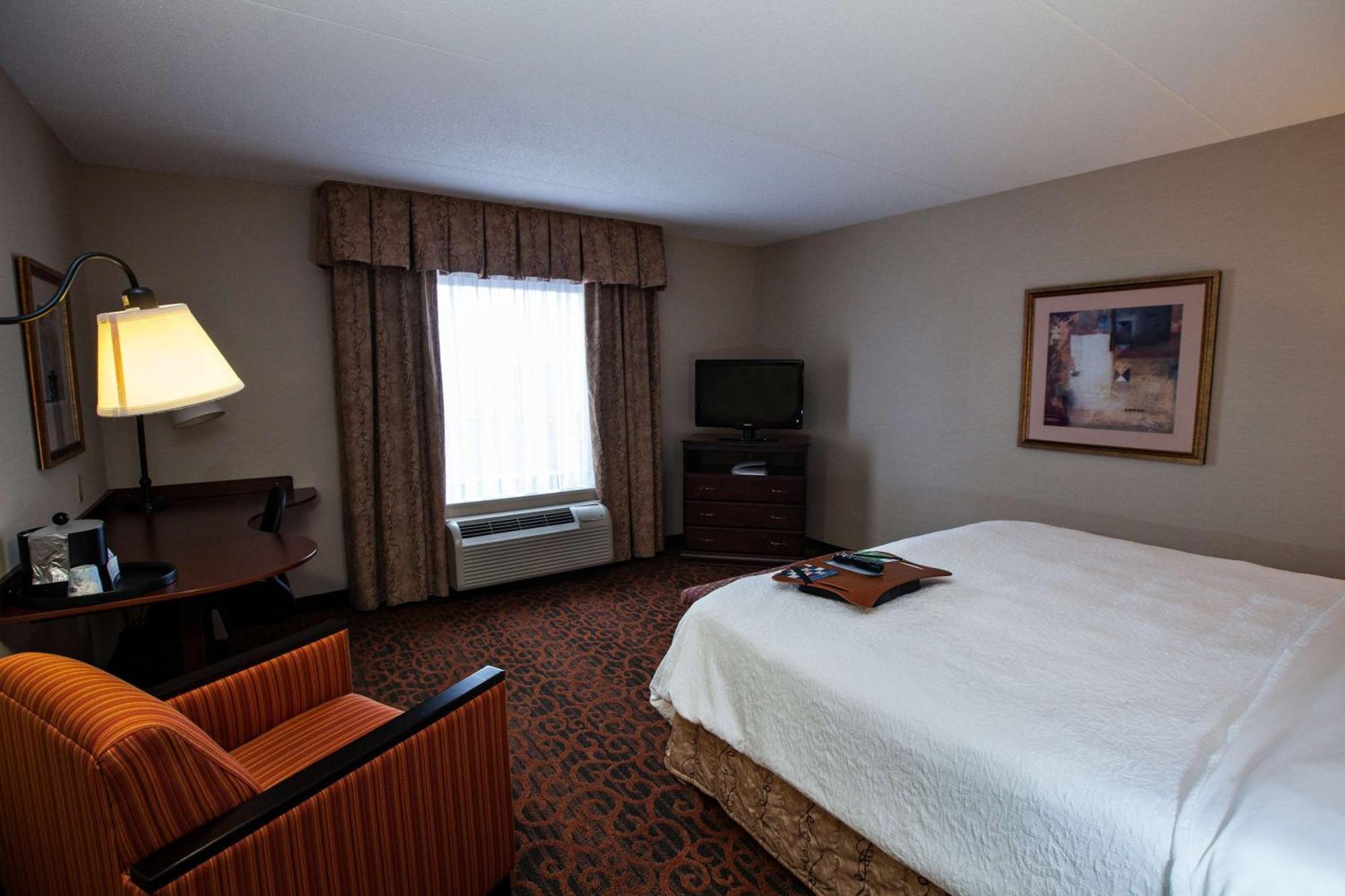 Hampton Inn By Hilton Napanee Greater Napanee Exterior photo